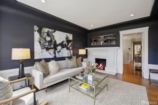 Photo #4: 425068535 Listing 