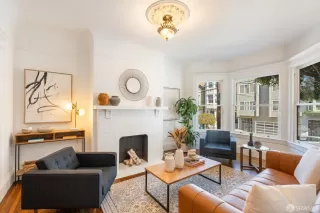 Photo #6: 425068785 Listing 