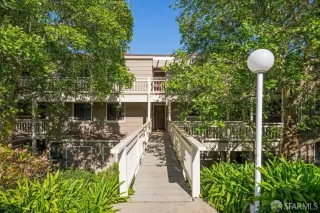 Photo #3: 425068809 Listing 