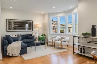 Photo #2: 425068891 Listing 