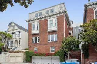 Photo #2: 425068946 Listing 