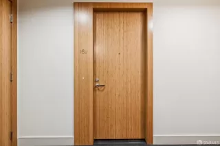 Photo #1: 425068950 Listing