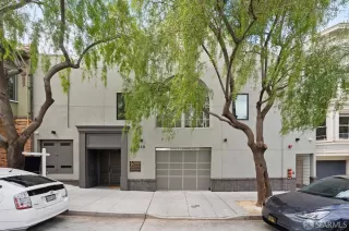 Photo #3: 425068991 Listing 