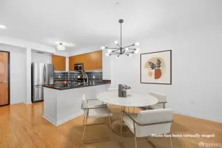 Photo #5: 425068994 Listing