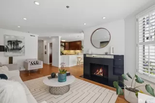 Photo #4: 425069108 Listing