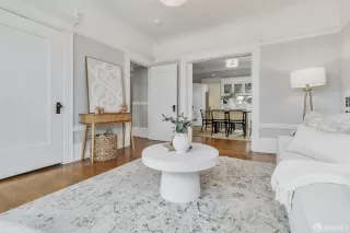 Photo #6: 425069407 Listing 