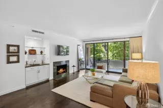 Photo #5: 425069562 Listing 