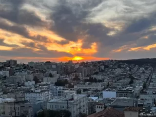 Photo #4: 425069623 Listing