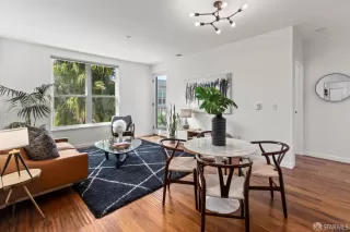 Photo #5: 425069756 Listing 