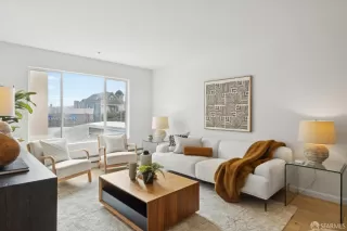 Photo #4: 425069794 Listing 