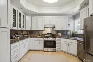 Photo #6: 425069808 Listing 