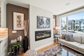 Photo #6: 425069859 Listing