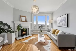 Photo #3: 425069863 Listing 