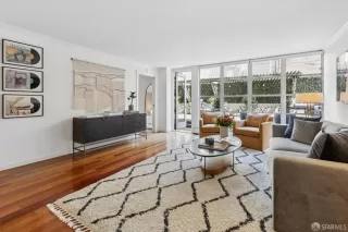 Photo #5: 425070027 Listing 