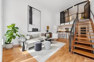 Photo #2: 425070079 Listing 