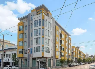 Photo #1: 425070113 Listing 