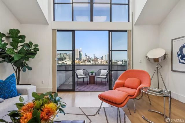 MLS: 425070193 Condo For Sale