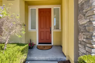 Photo #6: 425070236 Listing