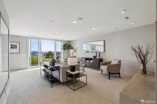 Photo #2: 425070524 Listing