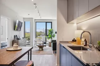 Photo #6: 425070751 Listing