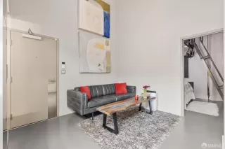 Photo #5: 425070825 Listing