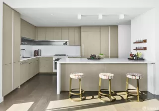 Photo #2: 425070909 Listing