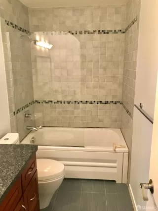 Photo #6: 425071014 Listing 