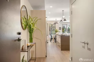 Photo #2: 425071169 Listing 