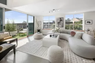 More Details about MLS # 425071260 : 1325 INDIANA STREET #301