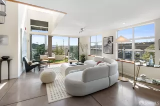 Photo #2: 425071260 Listing 