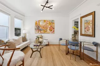 Photo #5: 425071353 Listing