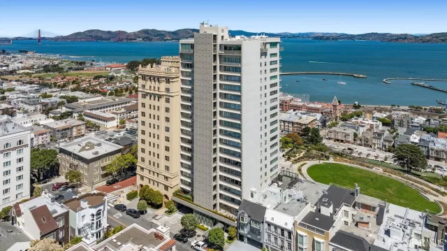 MLS: 425071363 Condo For Sale