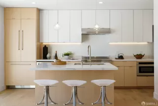 Photo #4: 425071523 Listing