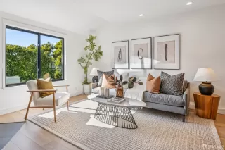 Photo #3: 425071883 Listing