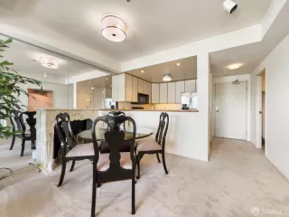 Photo #2: 425071923 Listing