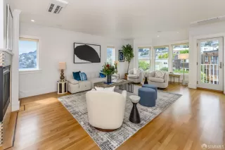 Photo #3: 425071947 Listing 