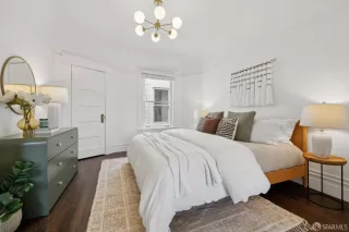 Photo #5: 425072158 Listing 
