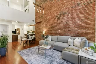 Photo #3: 425072350 Listing 