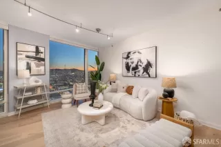 Photo #5: 425072357 Listing