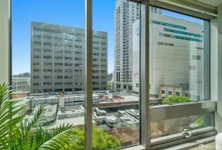 Photo #6: 425072472 Listing 