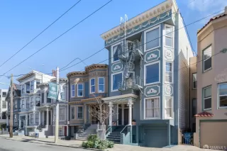 Photo #2: 425072523 Listing