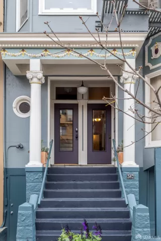 Photo #6: 425072523 Listing