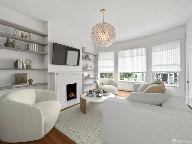 MLS: 425072553 Condo For Sale