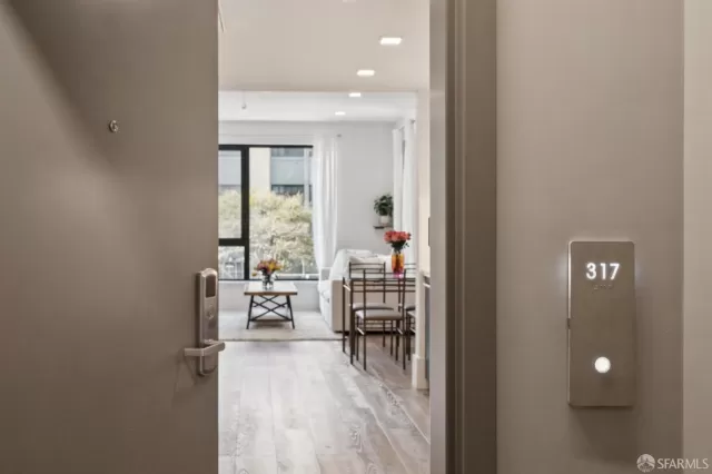 MLS: 425072609 Condo For Sale