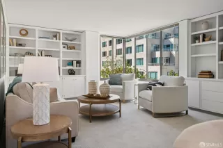 Photo #1: 425073024 Listing 