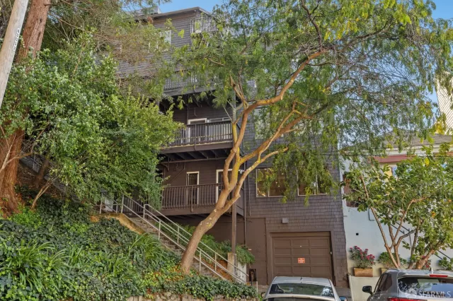 MLS: 425073053 Condo For Sale