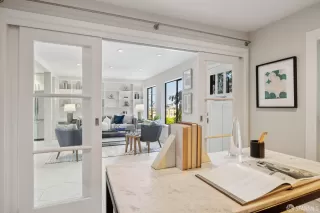 Photo #3: 425073053 Listing 