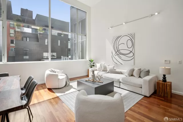 MLS: 425073287 Condo For Sale