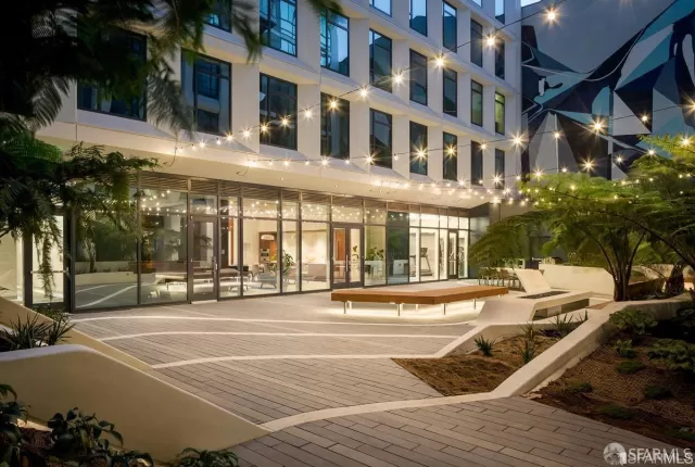 MLS: 425073319 Condo For Sale