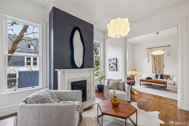 MLS: 425073488 Condo For Sale